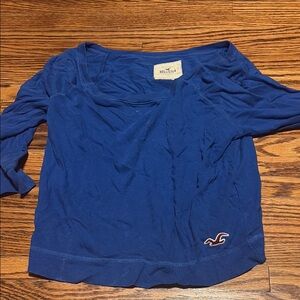 Hollister Women's Deep Blue Off-the-shoulder top